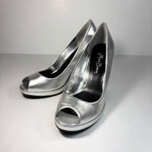 Silver High Heels Open Toe Dress Shoes US Size 7 M Metallics Weddings Prom Glam